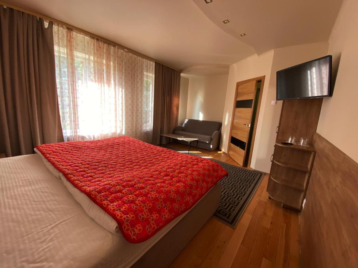 Olena Resort Bryukhovychi Ngoại thất bức ảnh