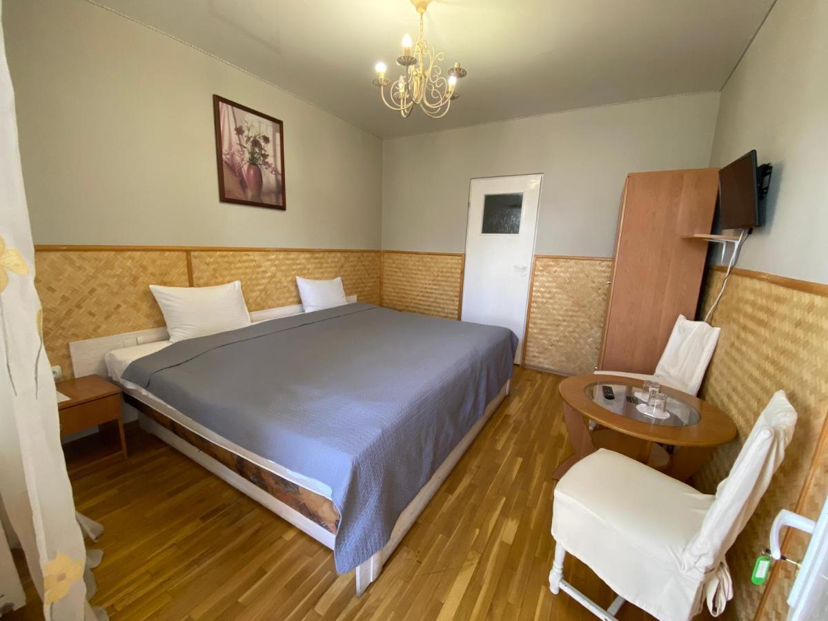Olena Resort Bryukhovychi Ngoại thất bức ảnh