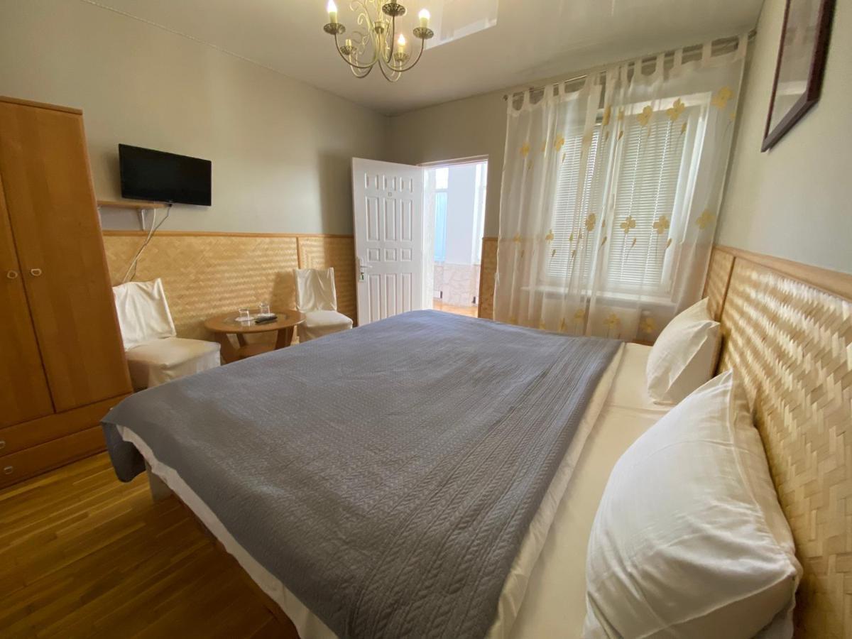 Olena Resort Bryukhovychi Ngoại thất bức ảnh