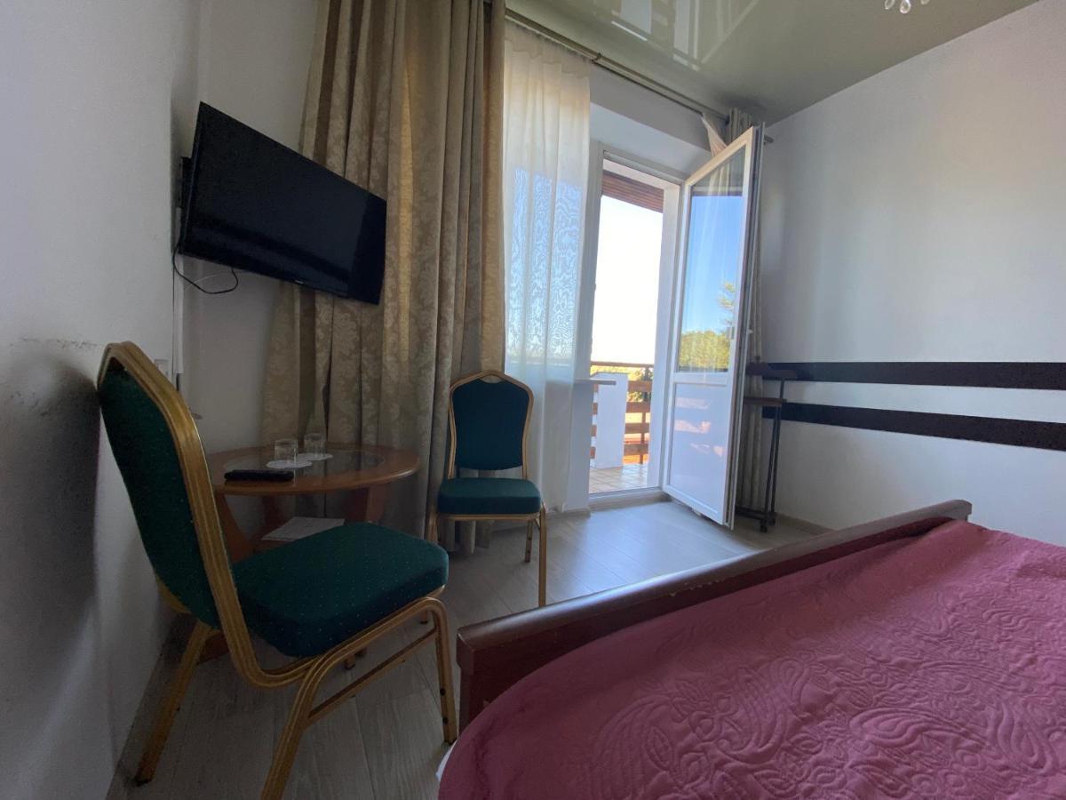 Olena Resort Bryukhovychi Ngoại thất bức ảnh