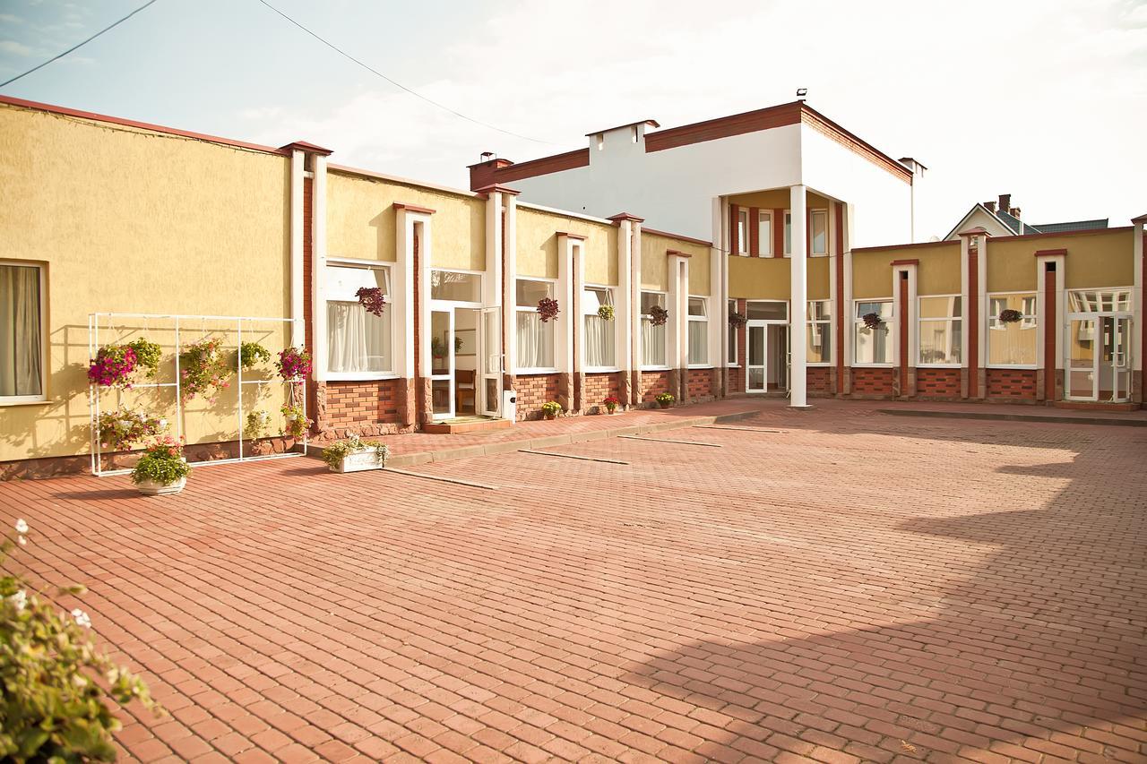 Olena Resort Bryukhovychi Ngoại thất bức ảnh